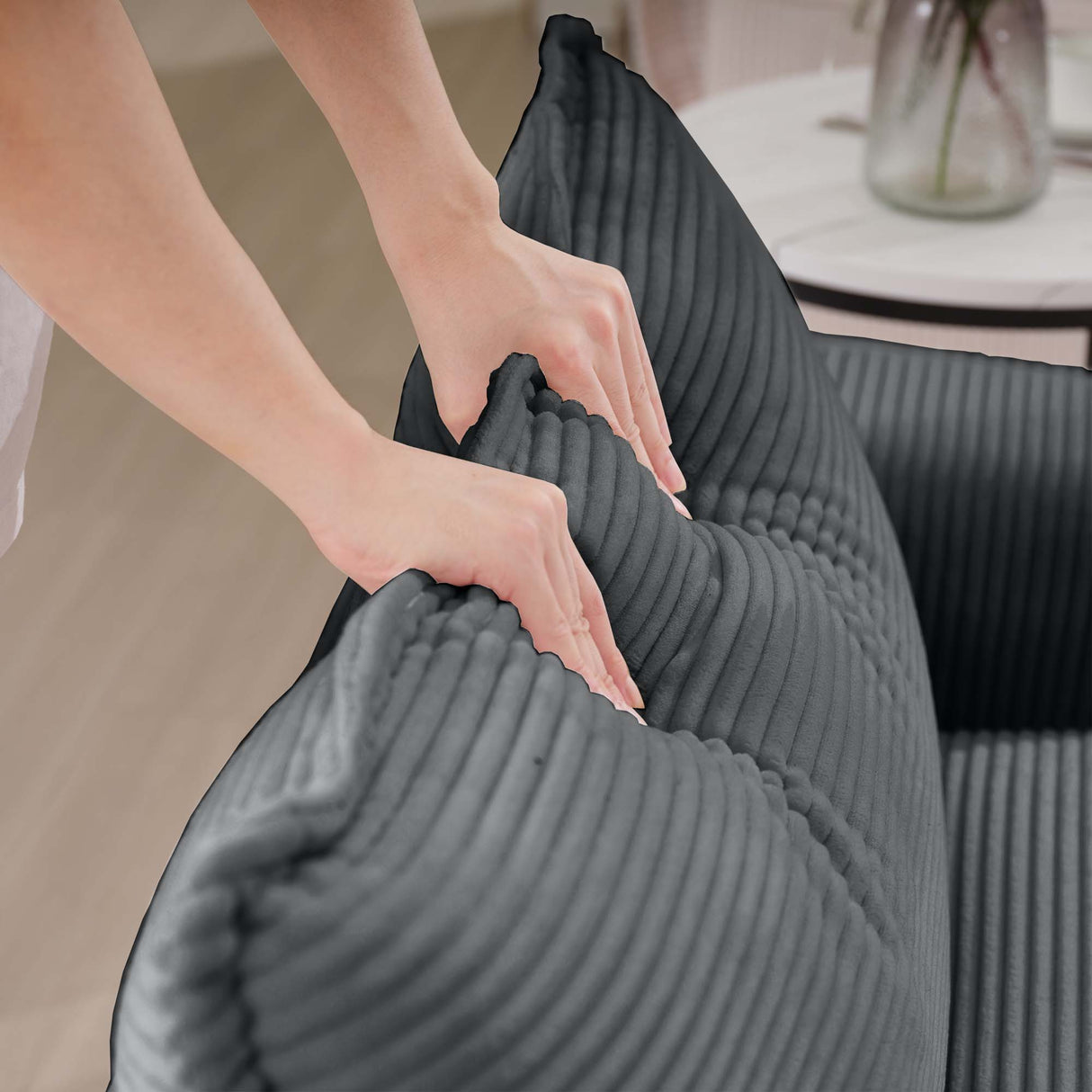 Classic Modern Comfortable Single Chair Deep Seat Sofa With Footstool