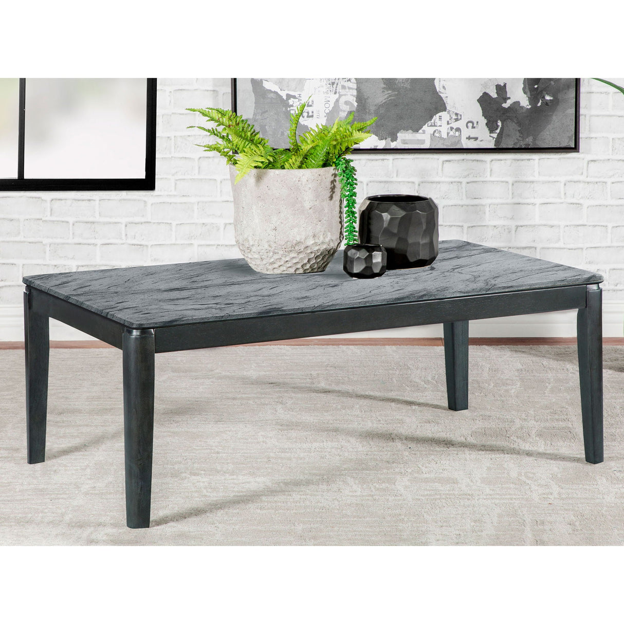 Vinnie - Table