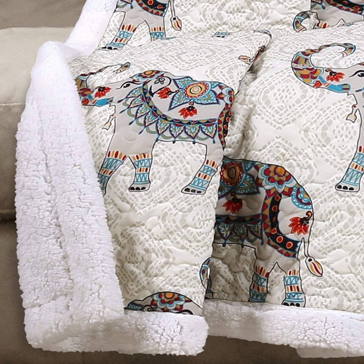 Hati Elephants Sherpa Throw
