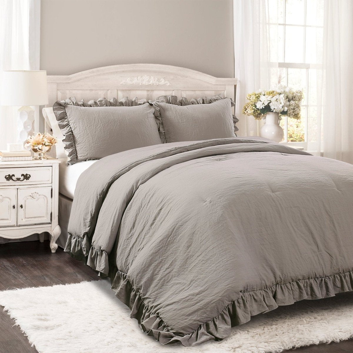 LushDecor Reyna Comforter Set in Gray
