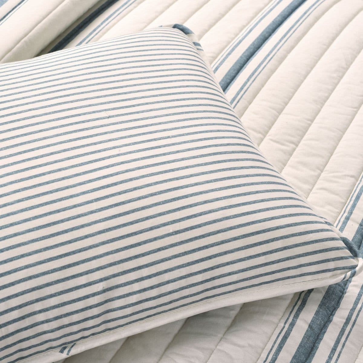 LushDecor Farmhouse Stripe Reversible Cotton Quilt Set - view 20