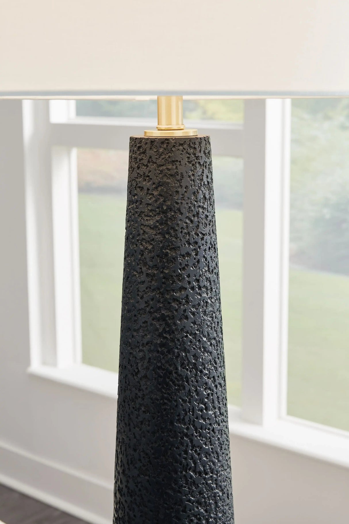 Hallburg - Poly Floor Lamp - Black - Best Buy Furniture