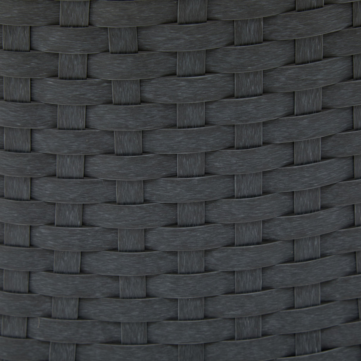Modern Swivel Wicker Lounge Chair With Round Design
