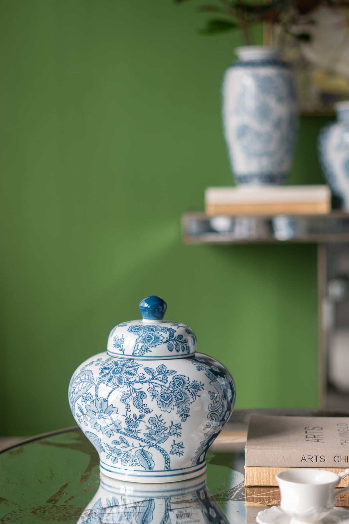 D9.1x9.1" Porcelain Lidded Jar