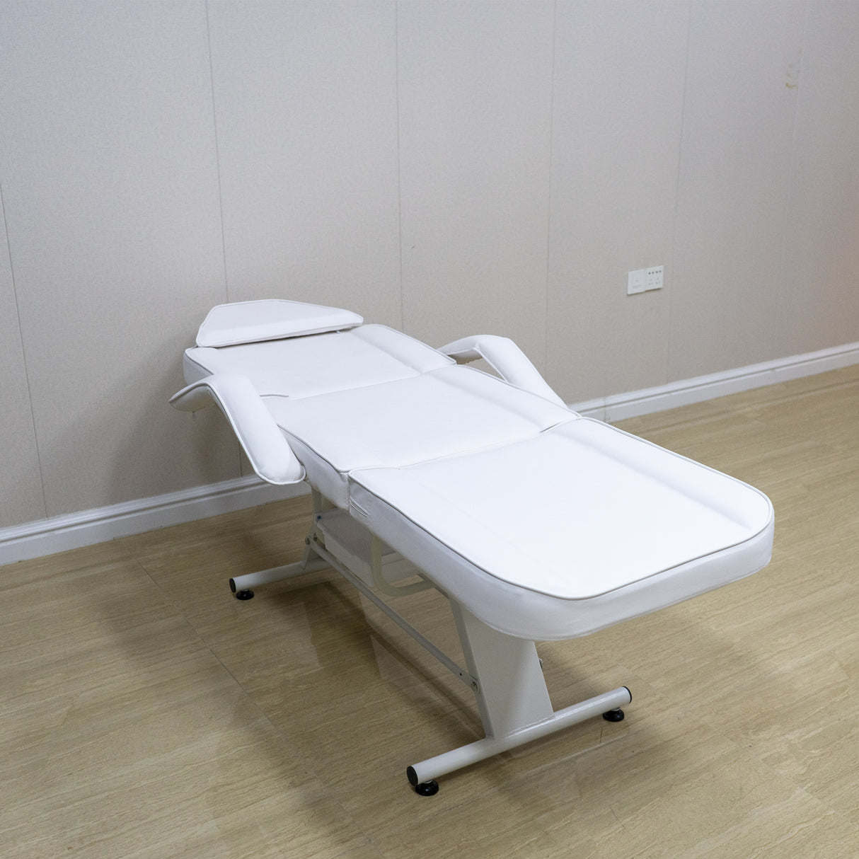 Tattoo Chair for Client - Adjustable 3-Section Lash Tattoo Bed