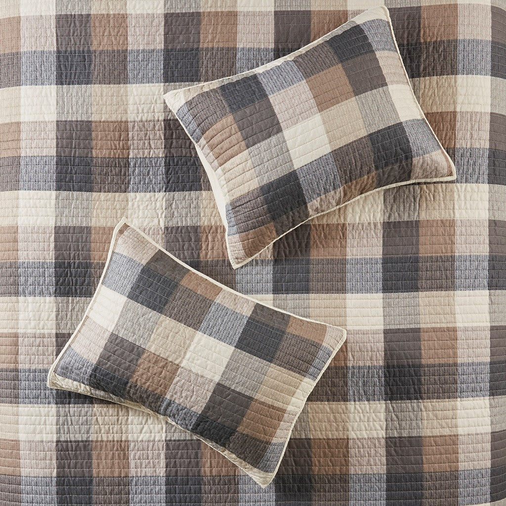 6 Piece Printed Herringbone Quilt Set with Throw Pillows