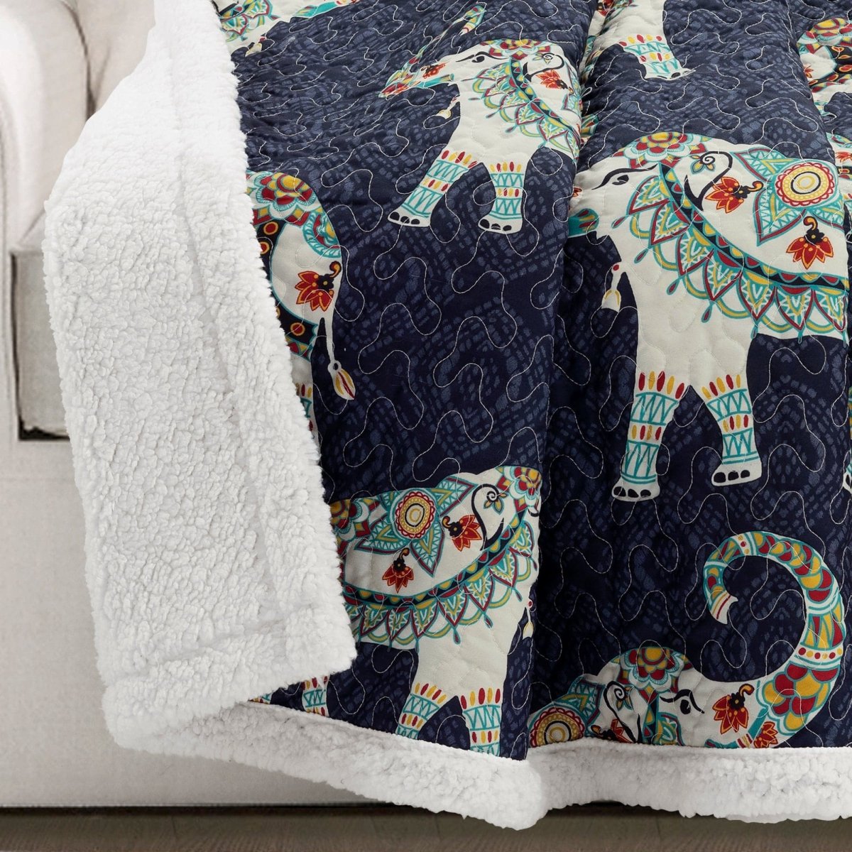 Hati Elephants Sherpa Throw
