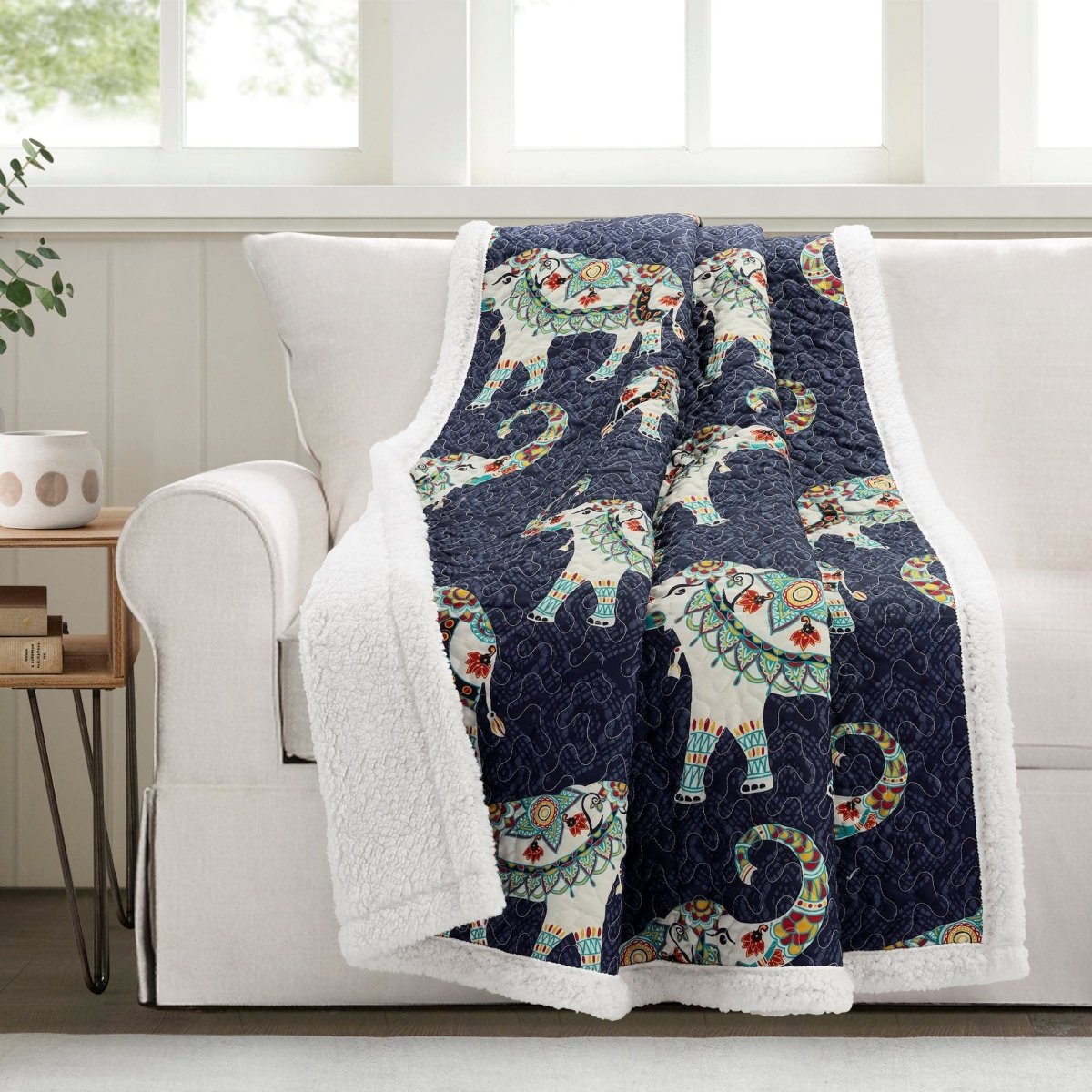 Hati Elephants Sherpa Throw