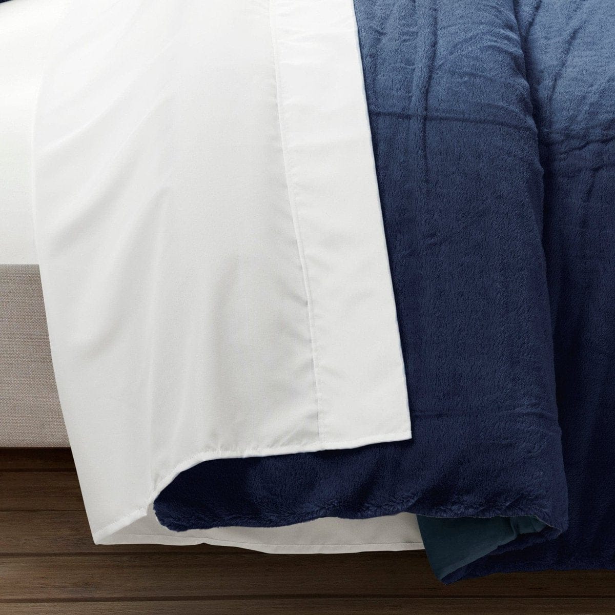LushDecor Modern Solid Ultra Soft Faux Fur Comforter Bed In A Bag - view 18