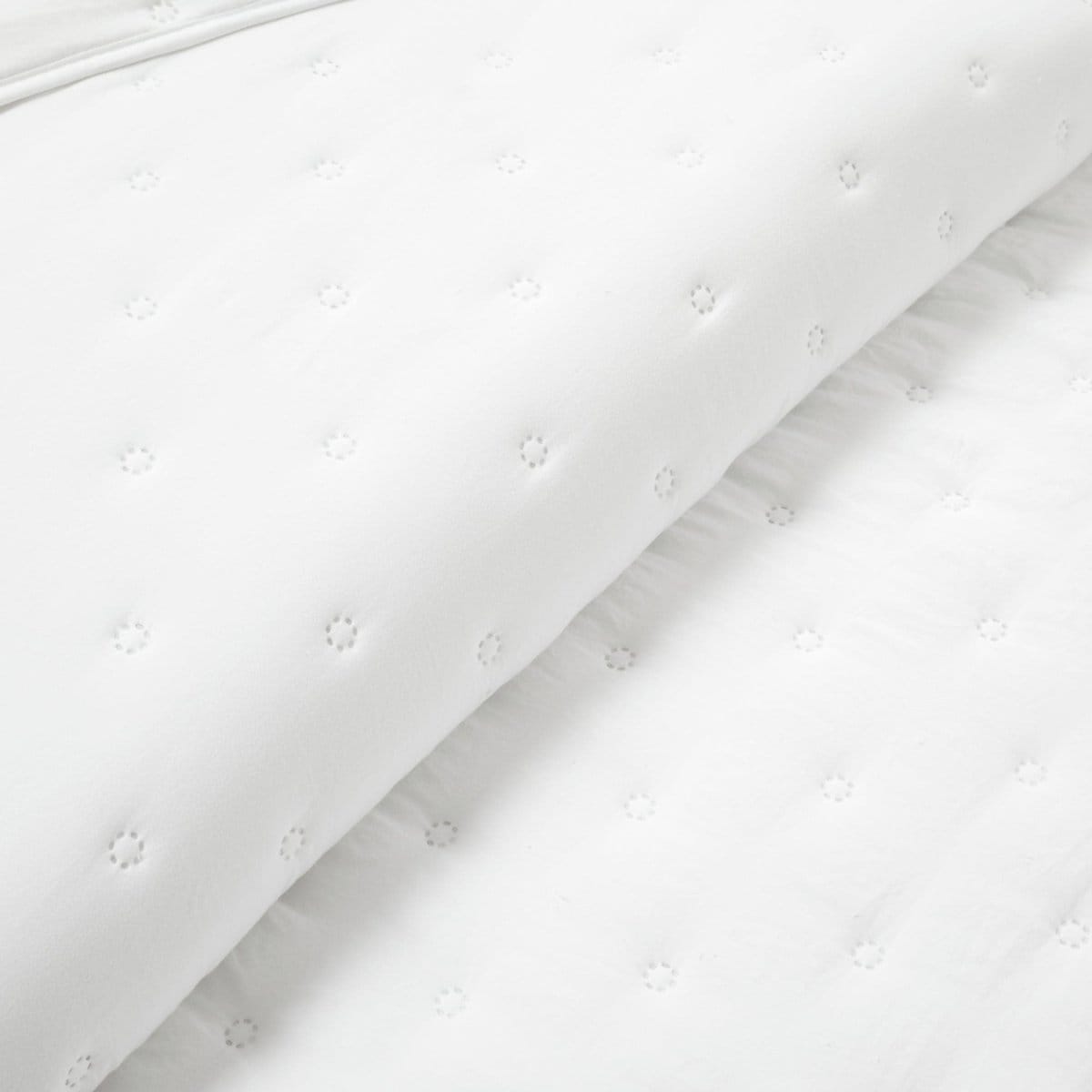 LushDecor Reyna Ruffle Reversible Oversized 3 Piece Quilt Set - view 14