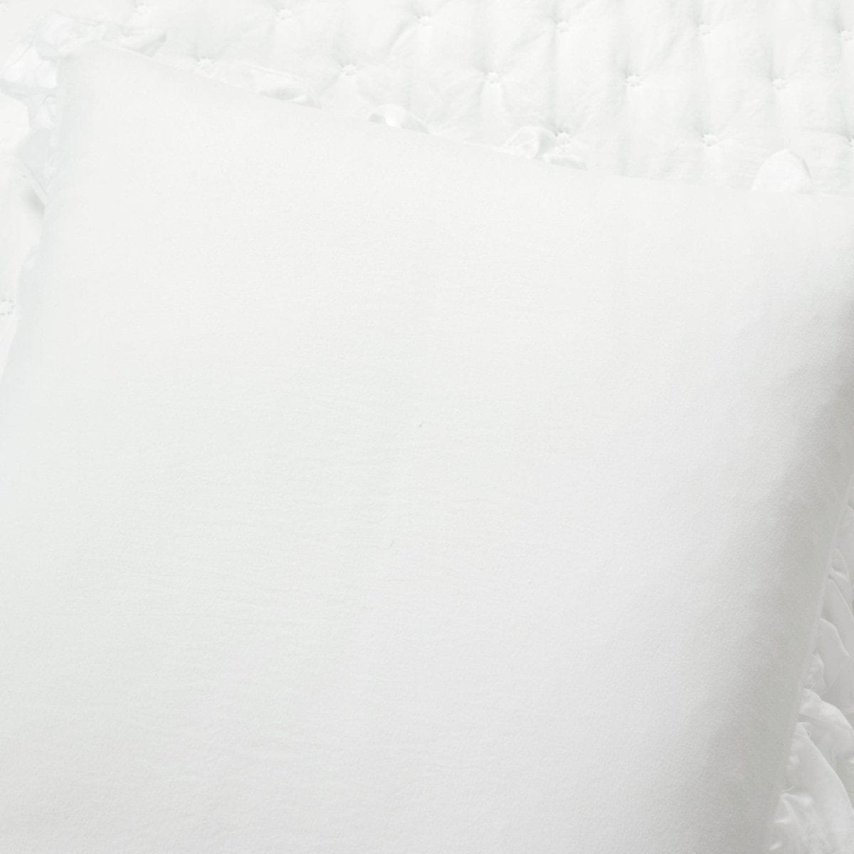 LushDecor Reyna Ruffle Reversible Oversized 3 Piece Quilt Set - view 16