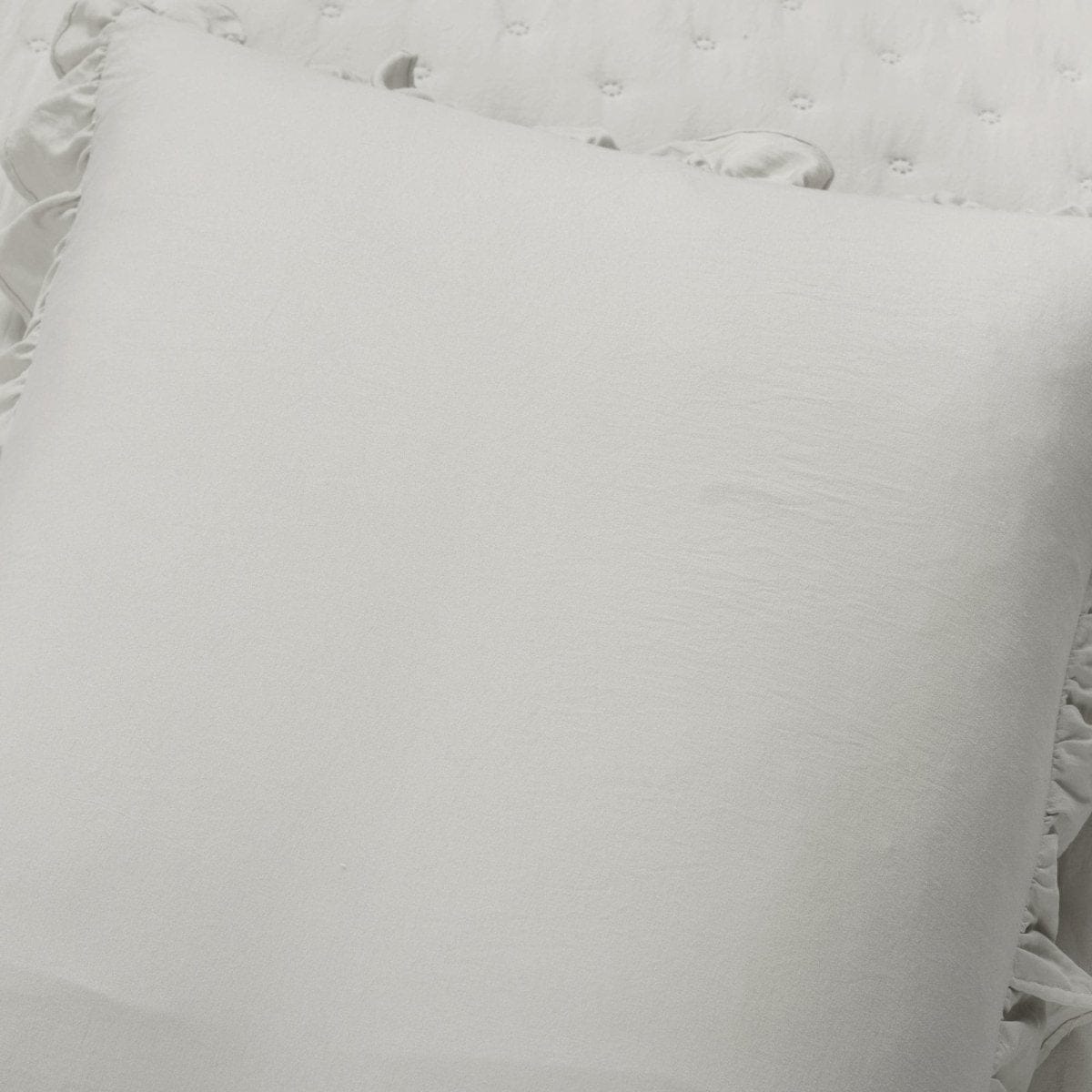 LushDecor Reyna Ruffle Reversible Oversized 3 Piece Quilt Set - view 4
