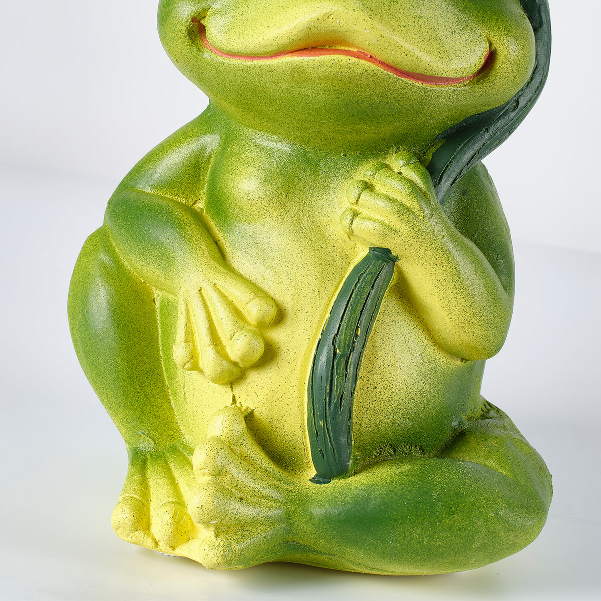 Magnesium Oxide Frog Stool Garden Statue with Lotus Leaf Seat - Outdoor Decor