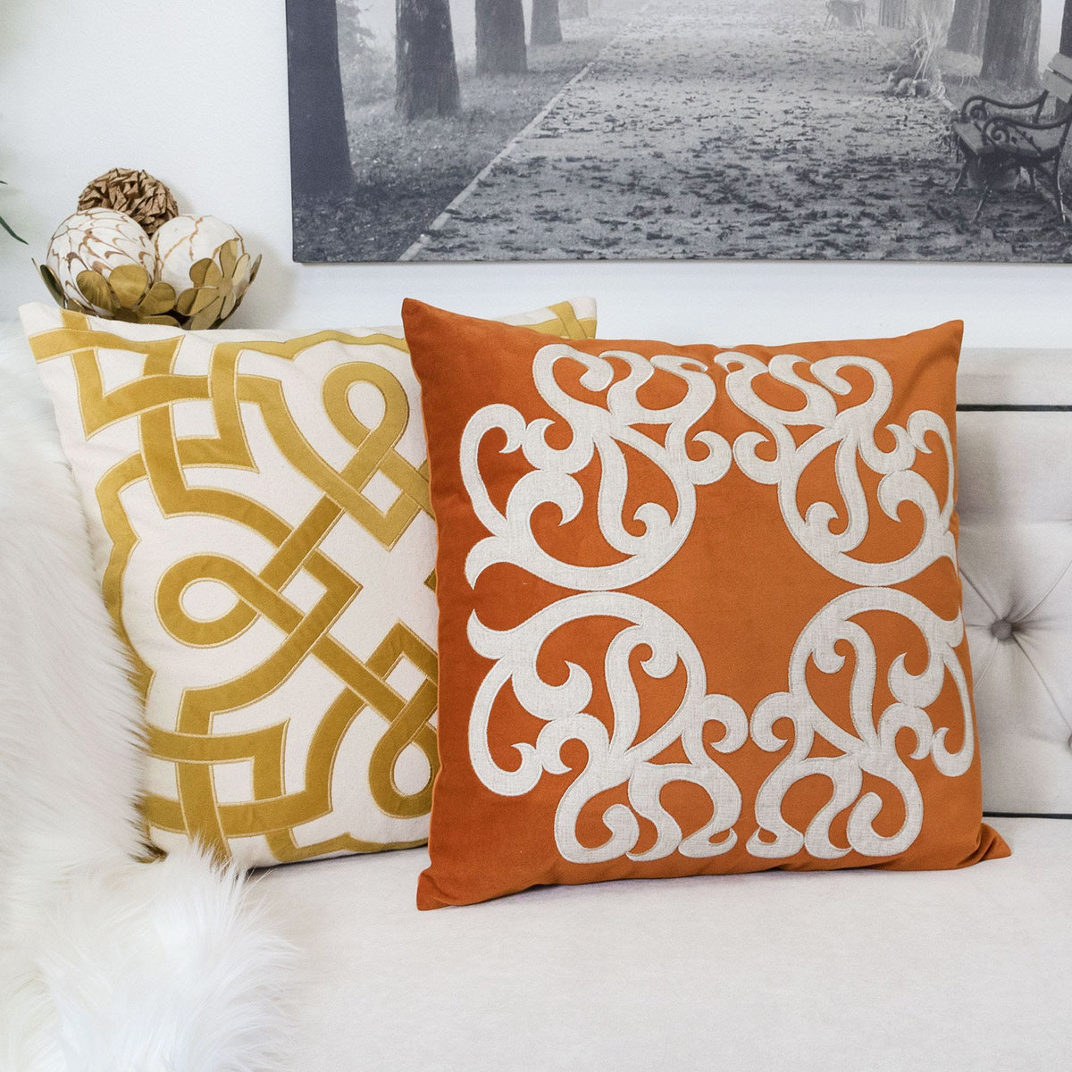 Dora Vintage Vine Set of 2 Decorative Pillows