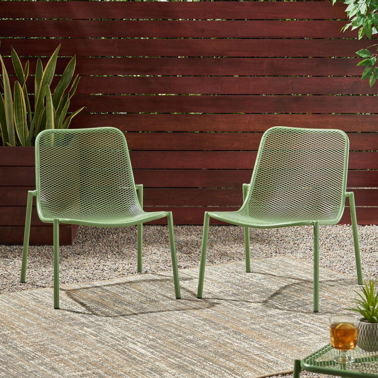 Outdoor Iron Chair With Mesh Design - Best Buy Furniture