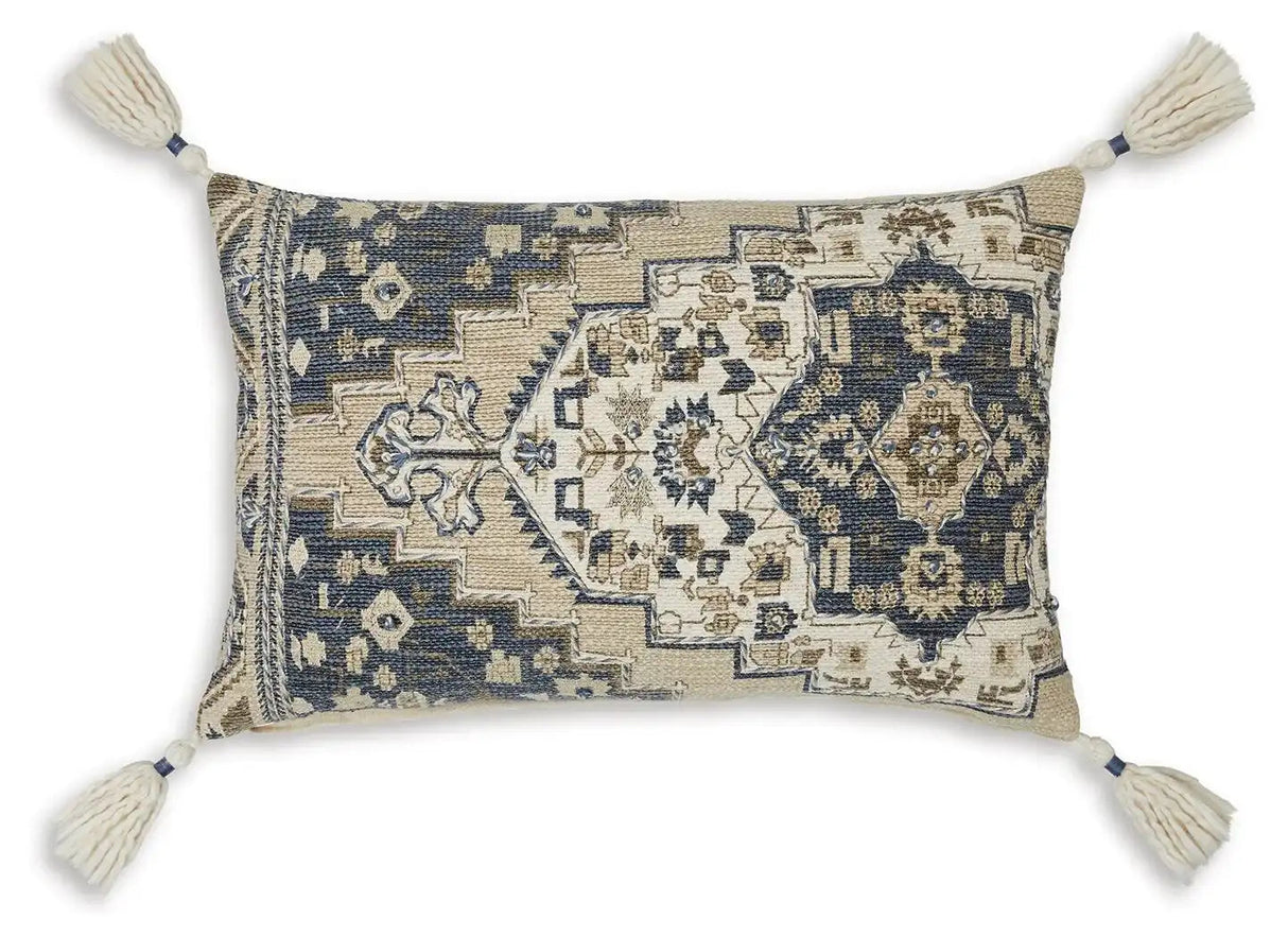 Winbury - Pillow - Best Buy Furniture