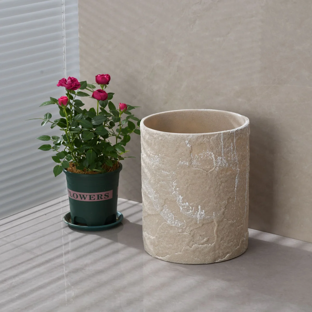 8 Piece Resin Bathroom Accessories Set