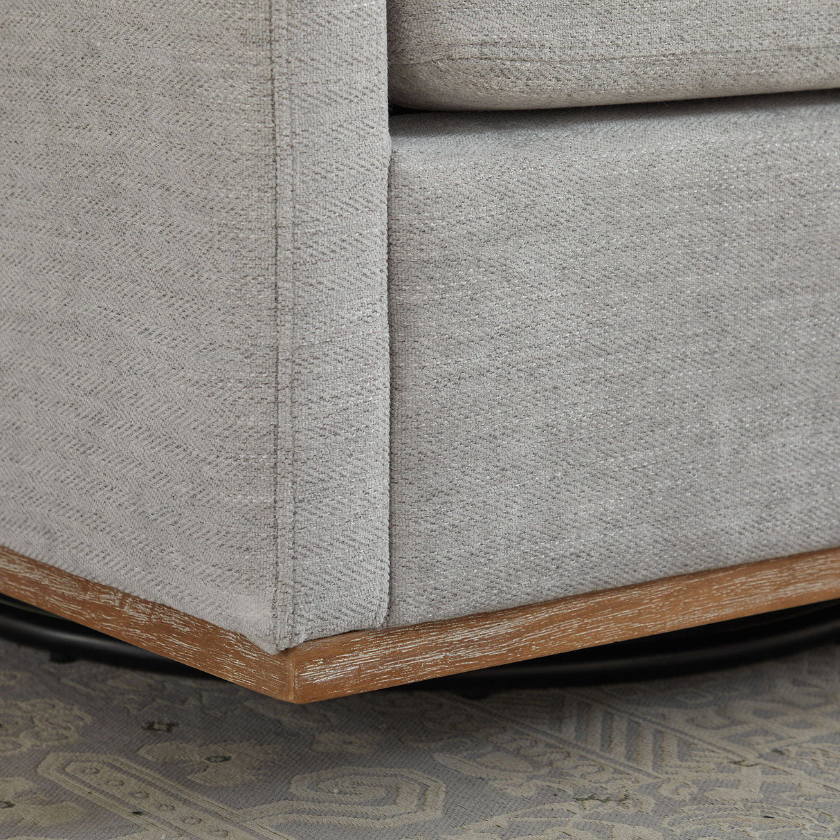 Modern Square Upholstered Swivel Accent Chair With Metal Base