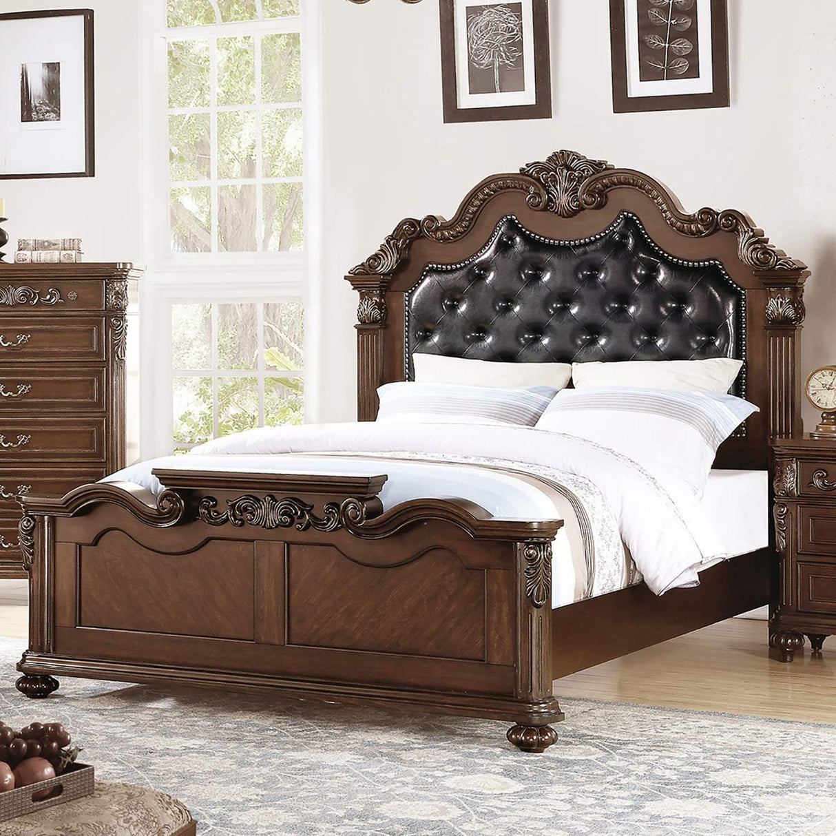 3 Piece Bedroom Set With Tufted Headboard And 2 Nightstands