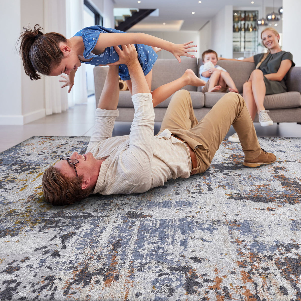 Payas - 8' X 10' Abstract Area Rug - Ivory / Blue