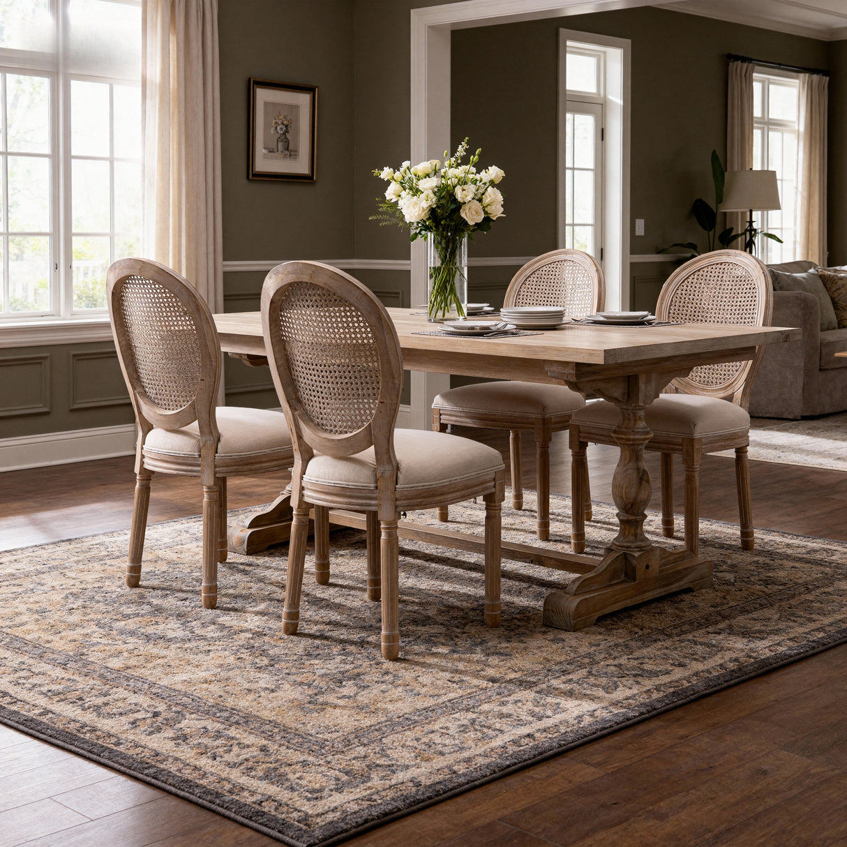 French Style Solid Wood Frame Seating for Dining