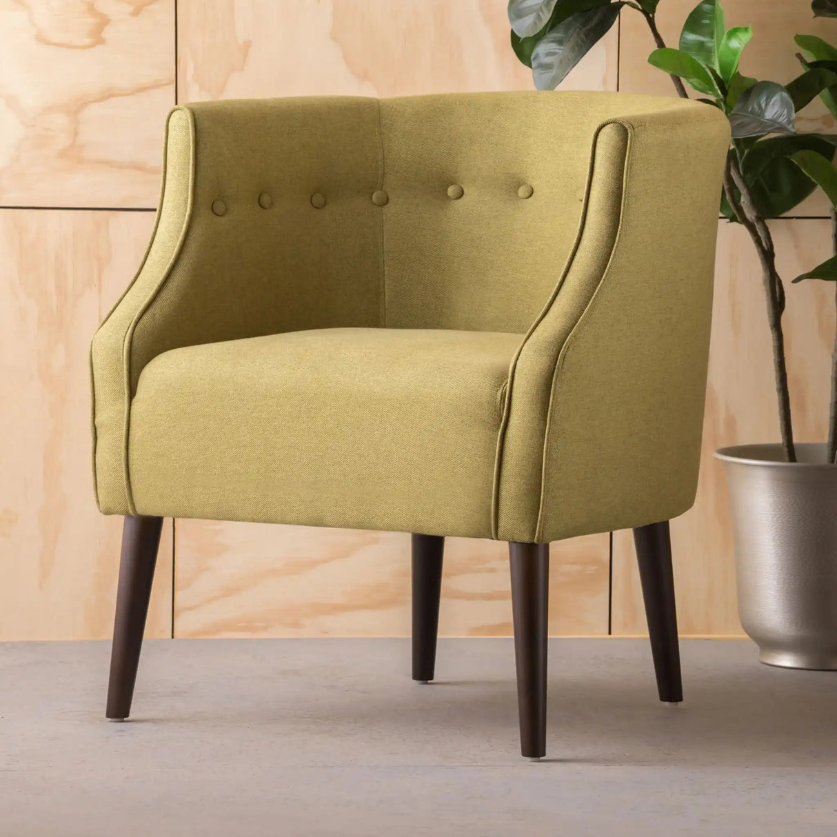 Contemporary Upholstered Club Chair With Button Tufting - Best Buy Furniture
