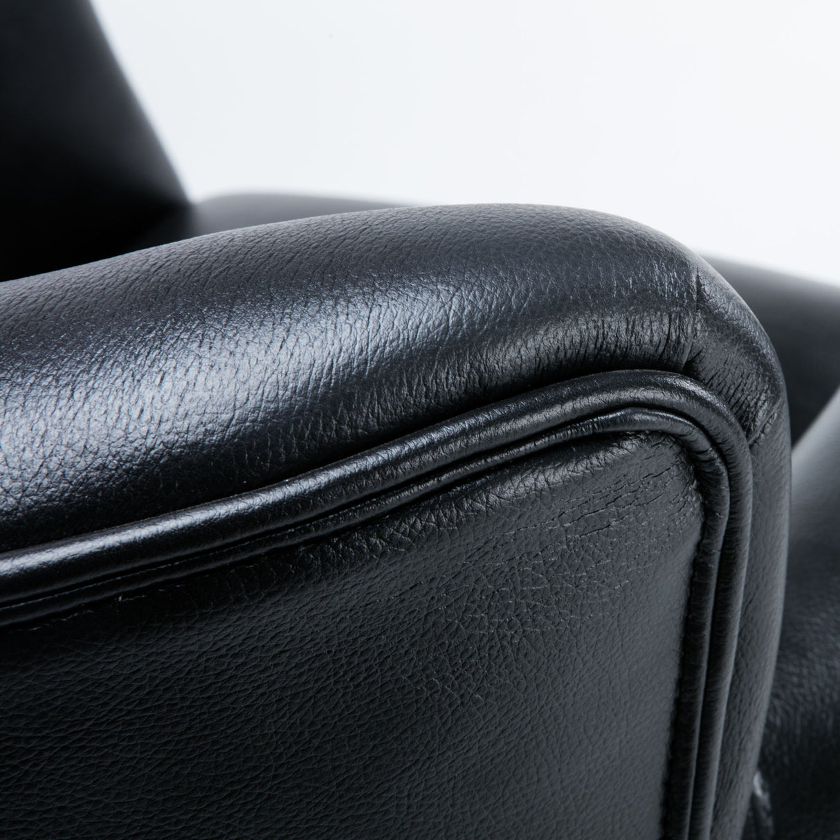 Hadley - Club Chair
