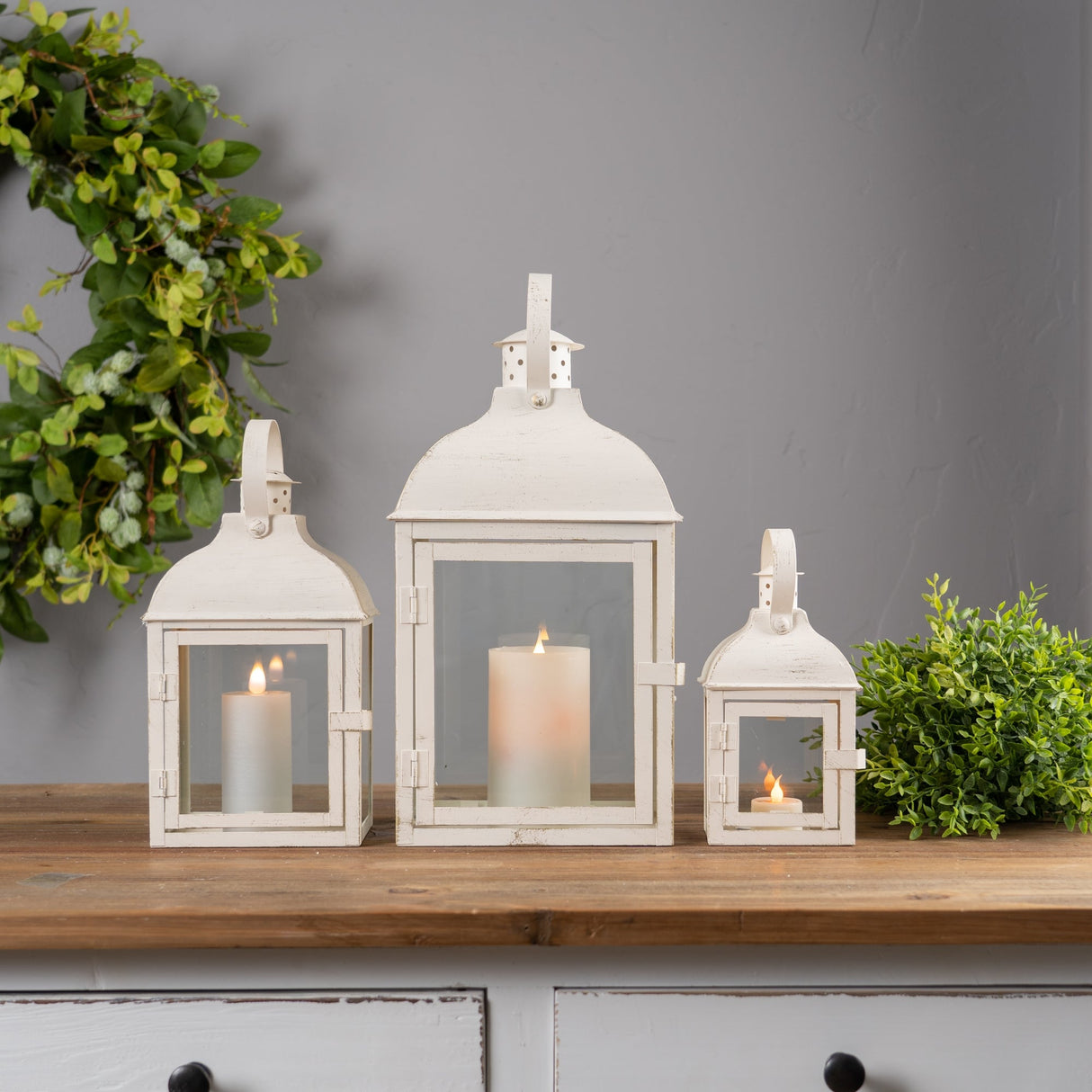 Modern-ivory-metal-lantern-(set-of-3)-Outdoor-Lighting