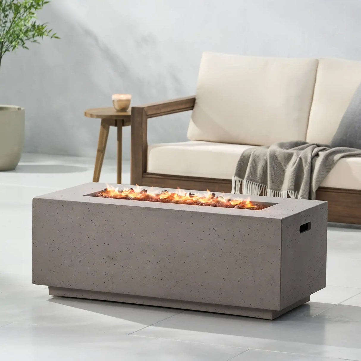 Contemporary Outdoor 40,000 Btu Propane Fire Pit - Best Buy Furniture