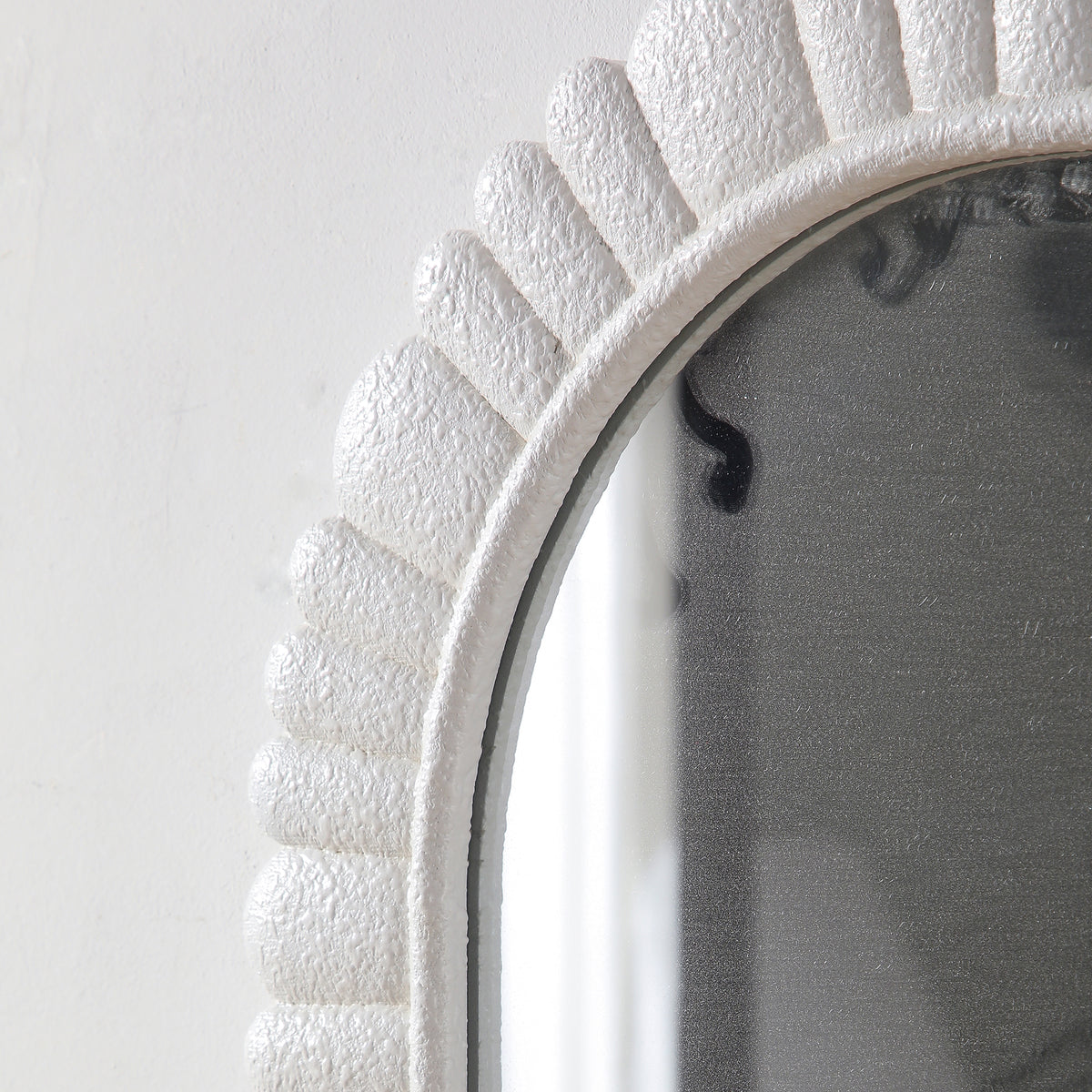 24"x36" Oval Scalloped Wall Mirror