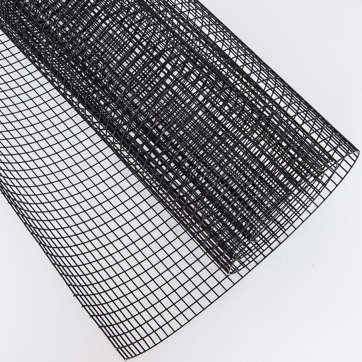 Black Hardware Cloth 5 ft × 100 ft, 19 Gauge 1/2 Inch