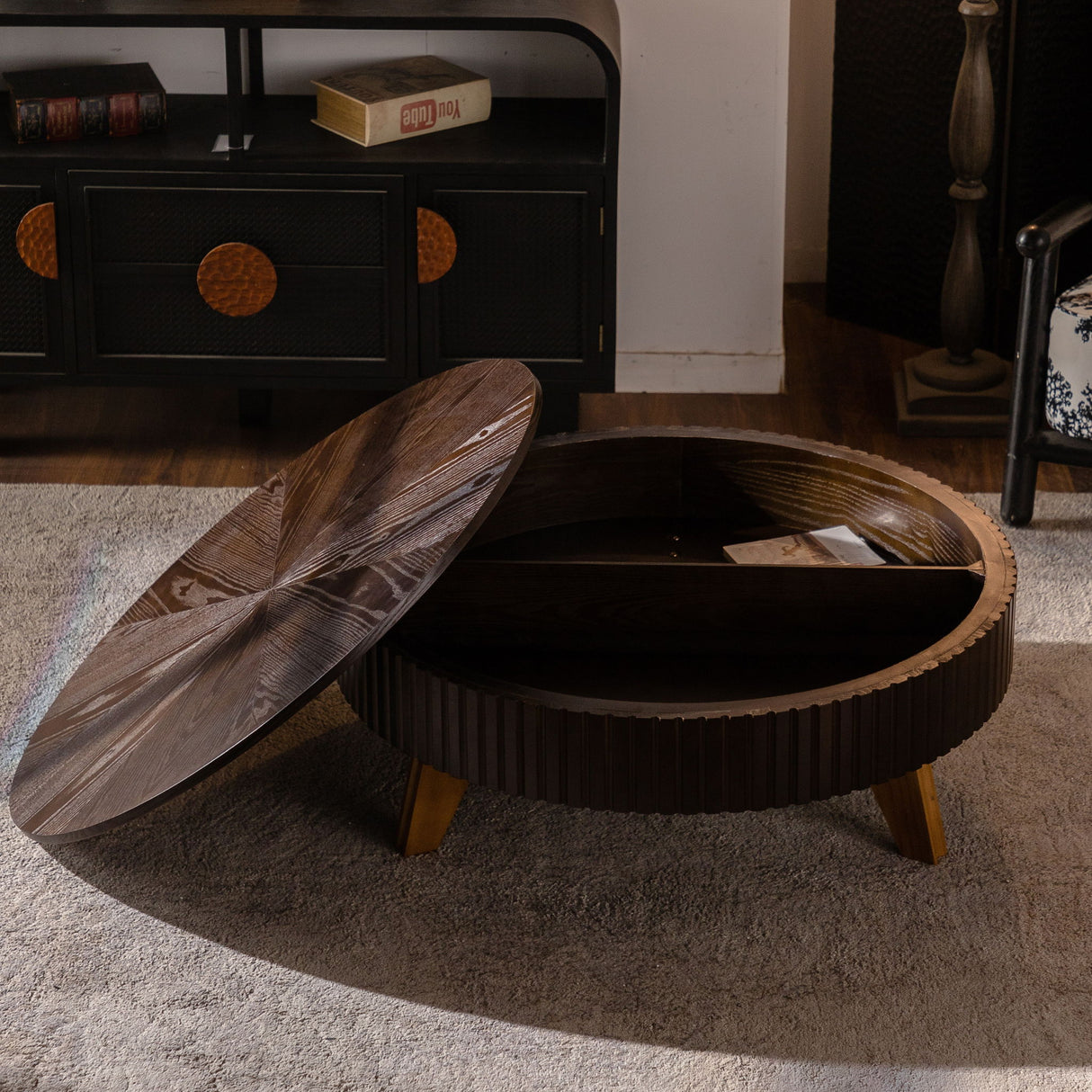 Round Retro Coffee With Solid Wood Legs