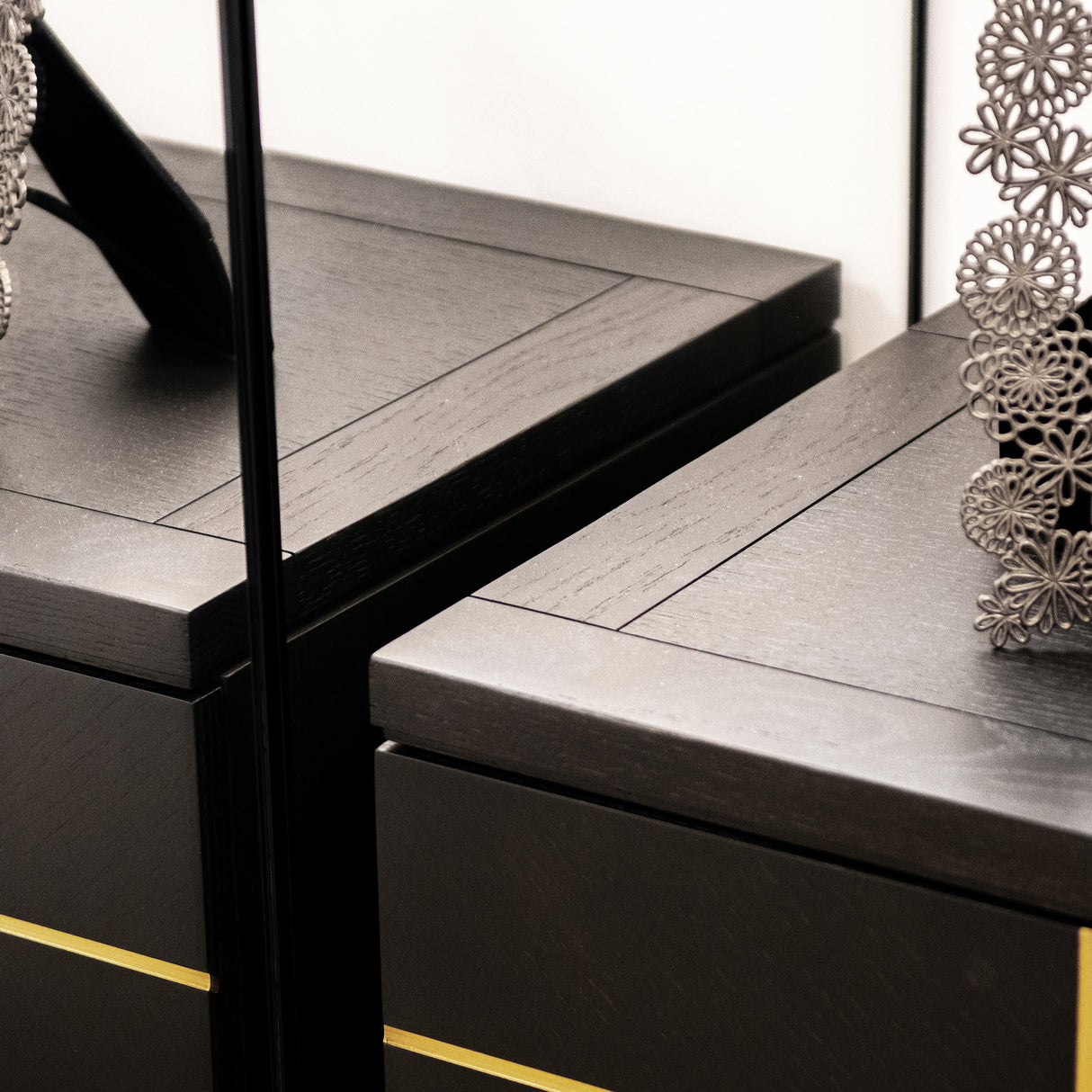 Kingsly 21" Wide Contemporary Glam Storage Side Table