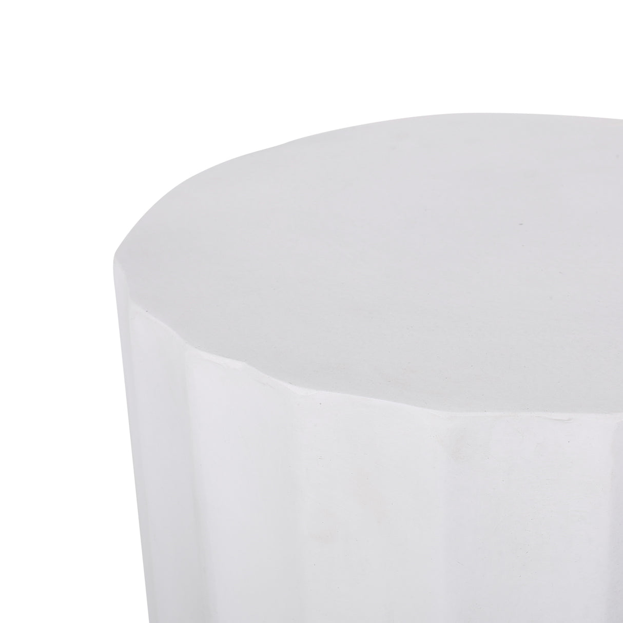Round Outdoor Side Table, 15" W x 15" D End Table
