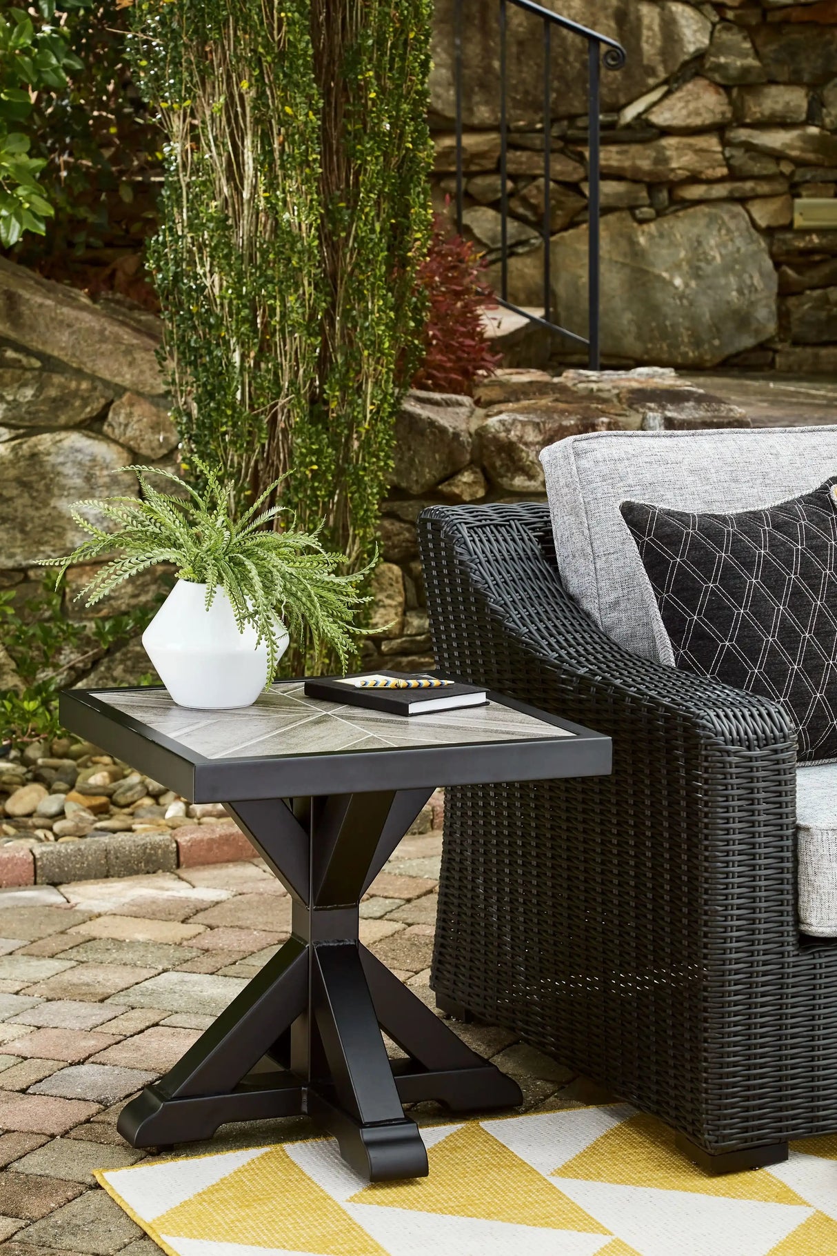 Beachcroft - Square End Table - Best Buy Furniture