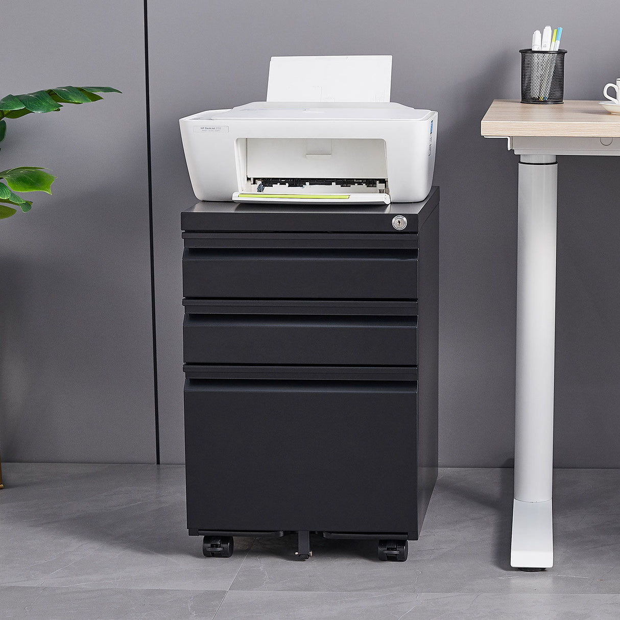 Contemporary 3 Drawer Mobile Filing Cabinet With Lock, Metal Office Storage For Legal / Letter Size