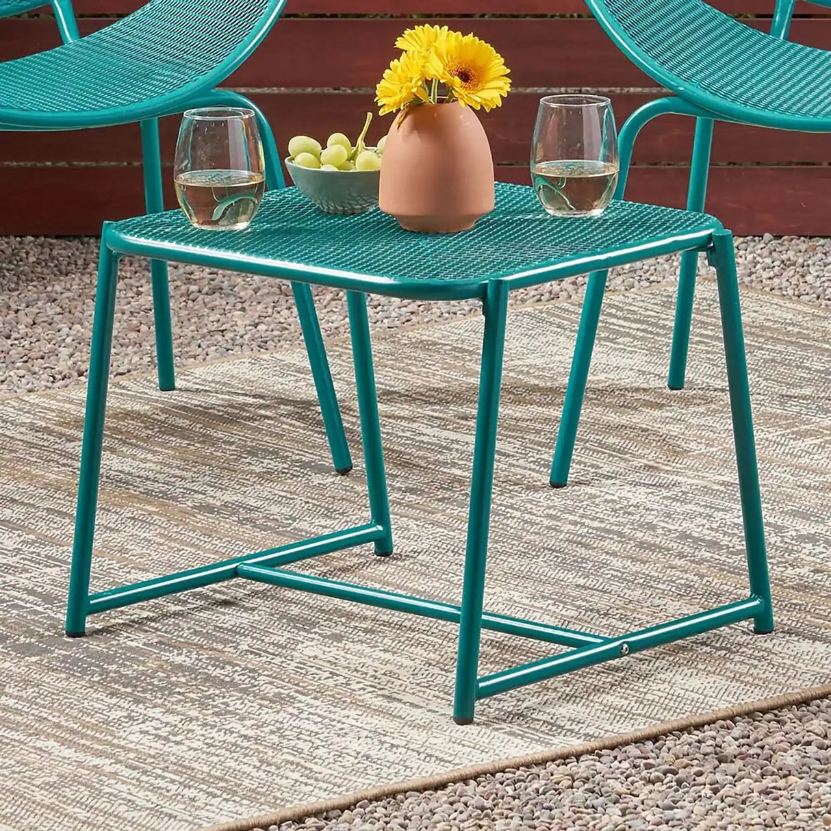 Outdoor Iron Chair With Mesh Design - Best Buy Furniture
