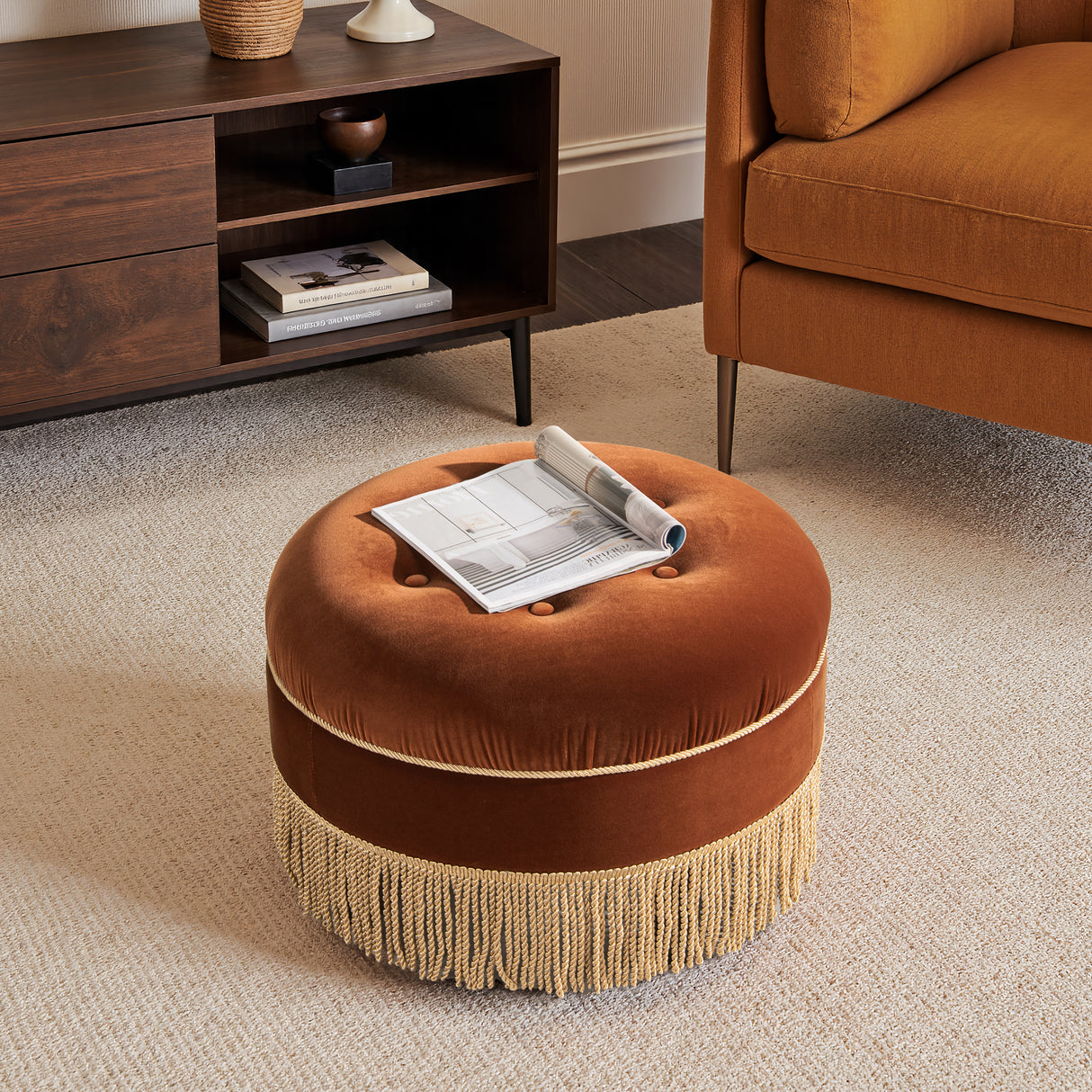 Yolanda 24" Round Upholstered Accent Ottoman