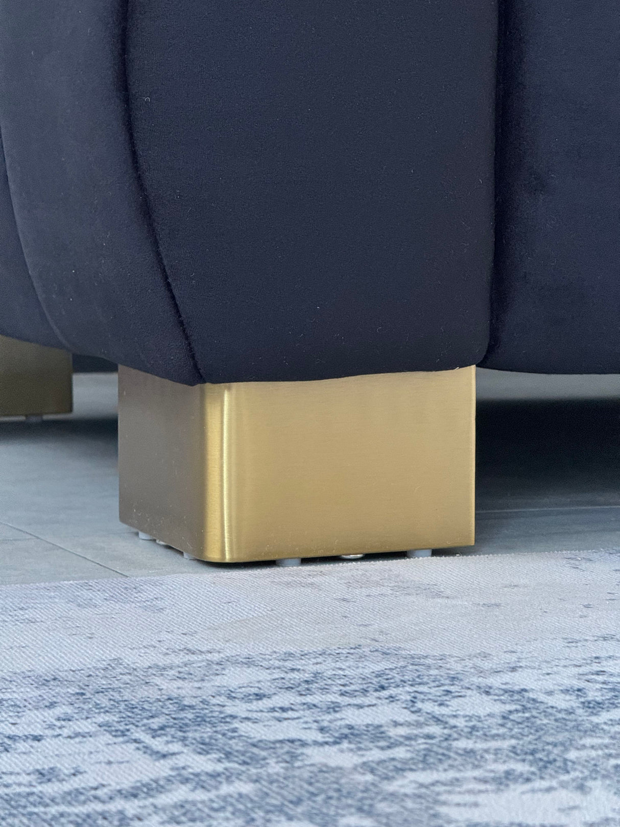 FX-P56-BKT Velvet Sofa with Golden Metal Legs
