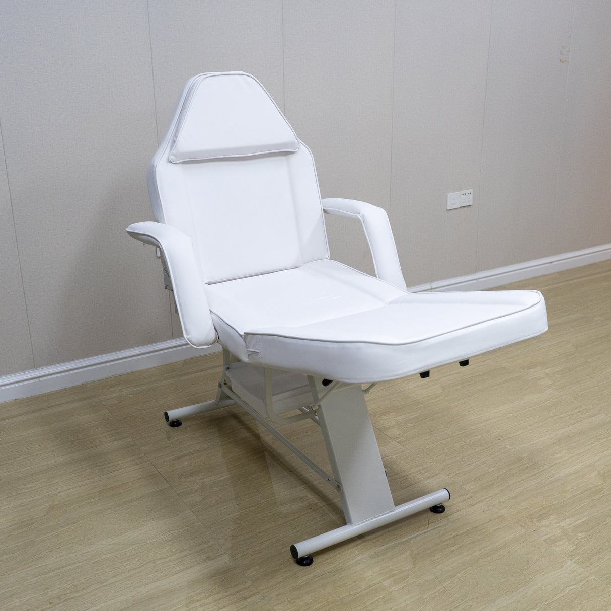 Tattoo Chair for Client - Adjustable 3-Section Lash Tattoo Bed