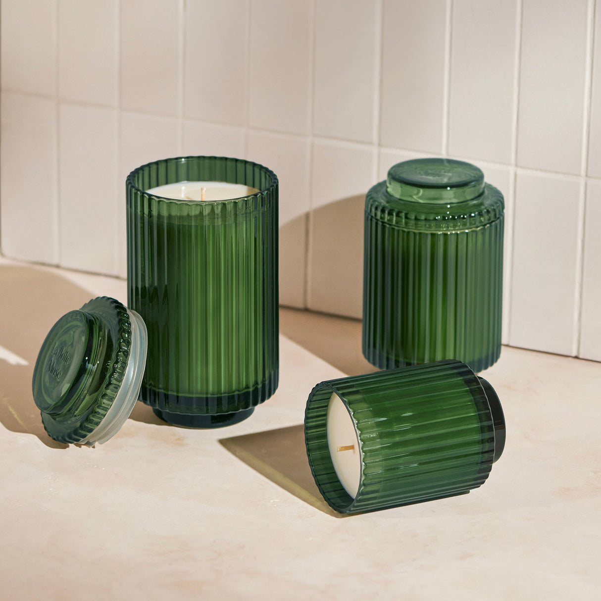 Amélie – Pomegranate & Pine Candle