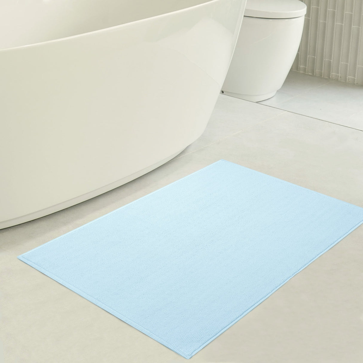American Soft Linen 100% Cotton Bath Mat Rugs, 20x34 inches with Silicone Backing, Soft Absorbent Grip-Enhanced Bath Mats for Bathroom