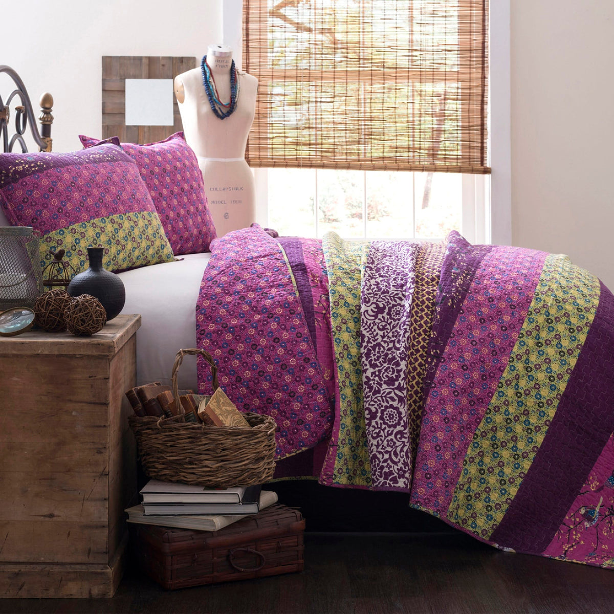 LushDecor Royal Empire Quilt Set - view 27