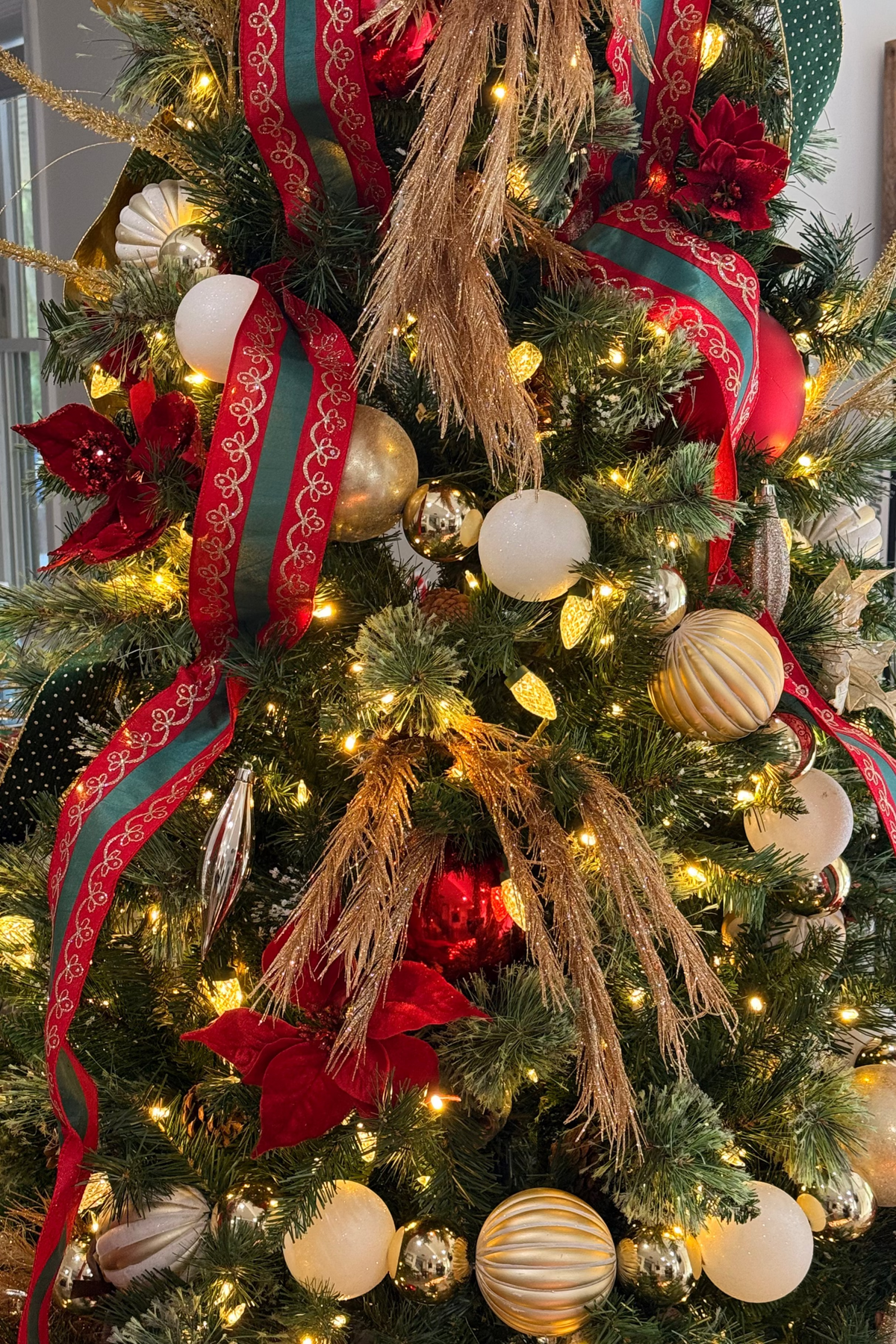 Let's Have a Royal Christmas Holiday Tree Decorating Kit