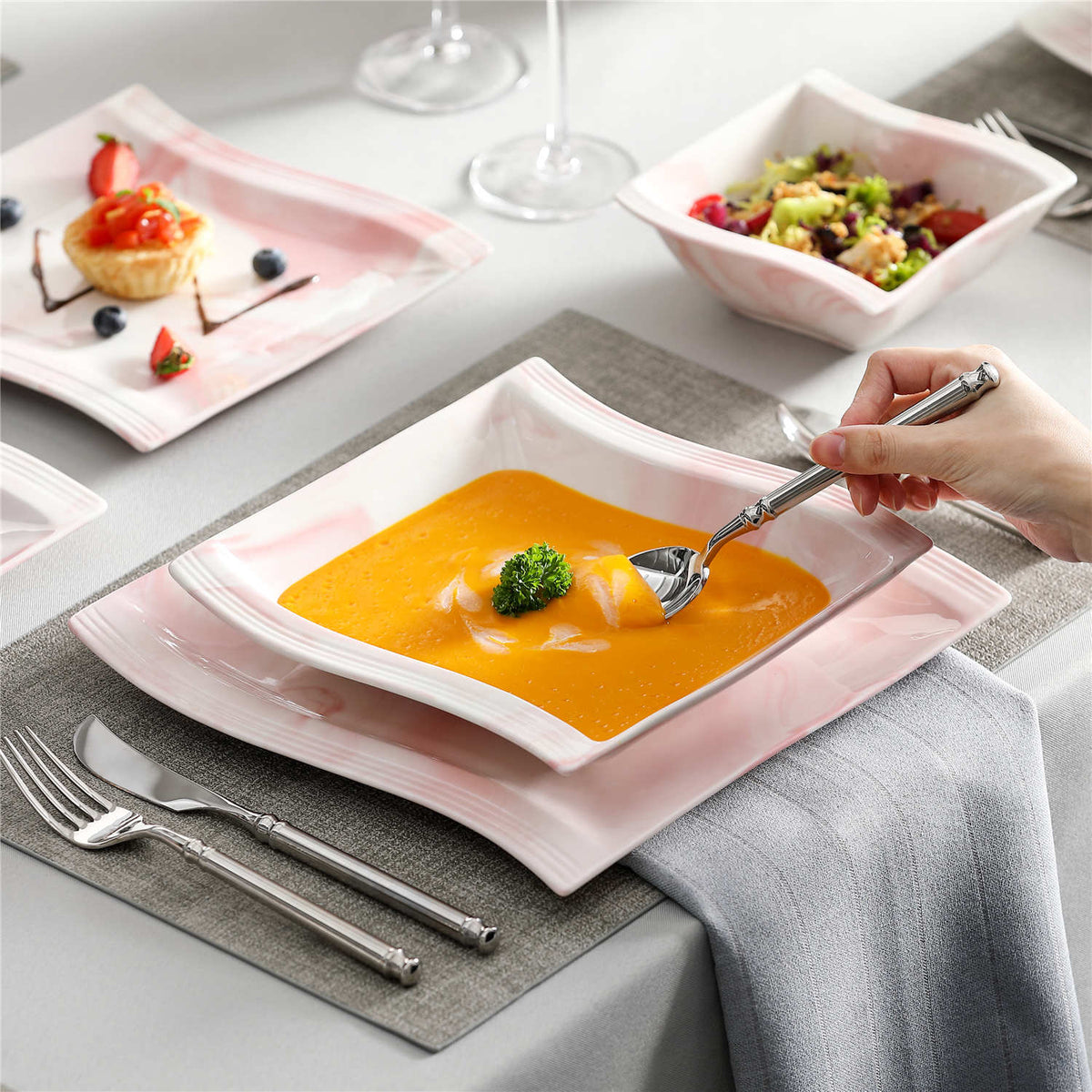 Flora Marble Grey 26 Piece Dinnerware Set