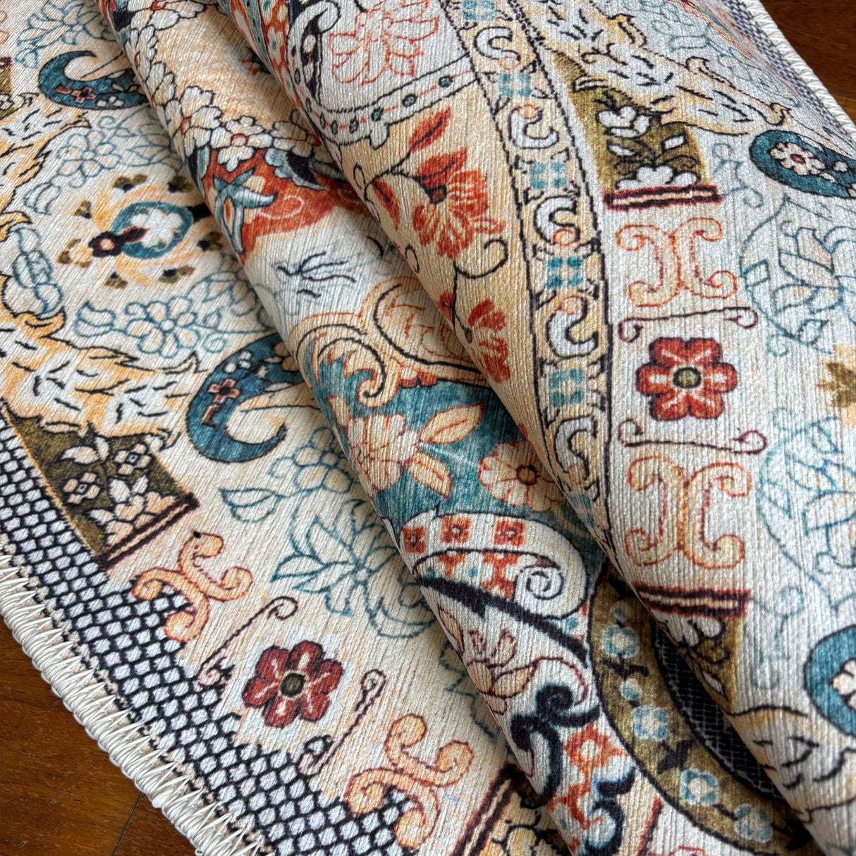 Wasser Area Rug by FLASHRUG LLC