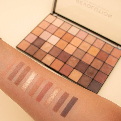 Makeup Revolution Maxi Reloaded Eyeshadow Palette Ultimate Nudes 0.27oz - Imperfect Container