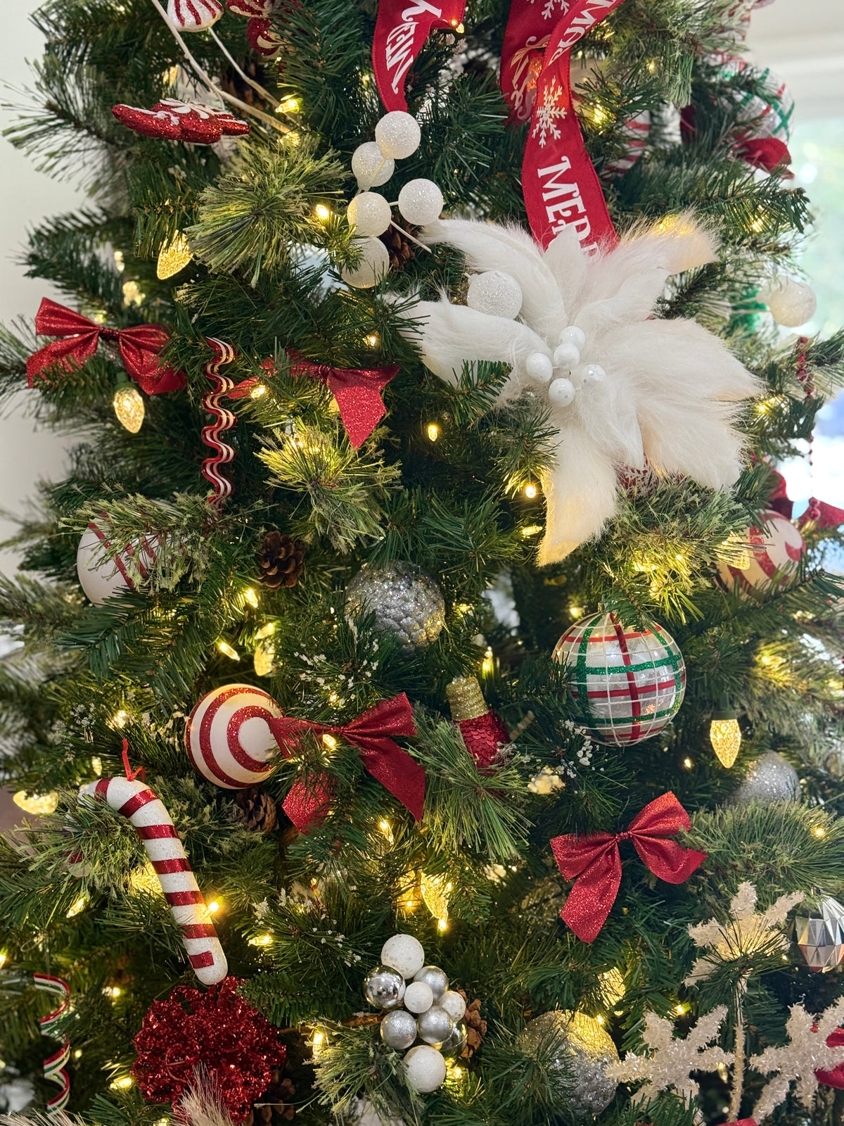 The Elf Holiday Tree Decorating Kit