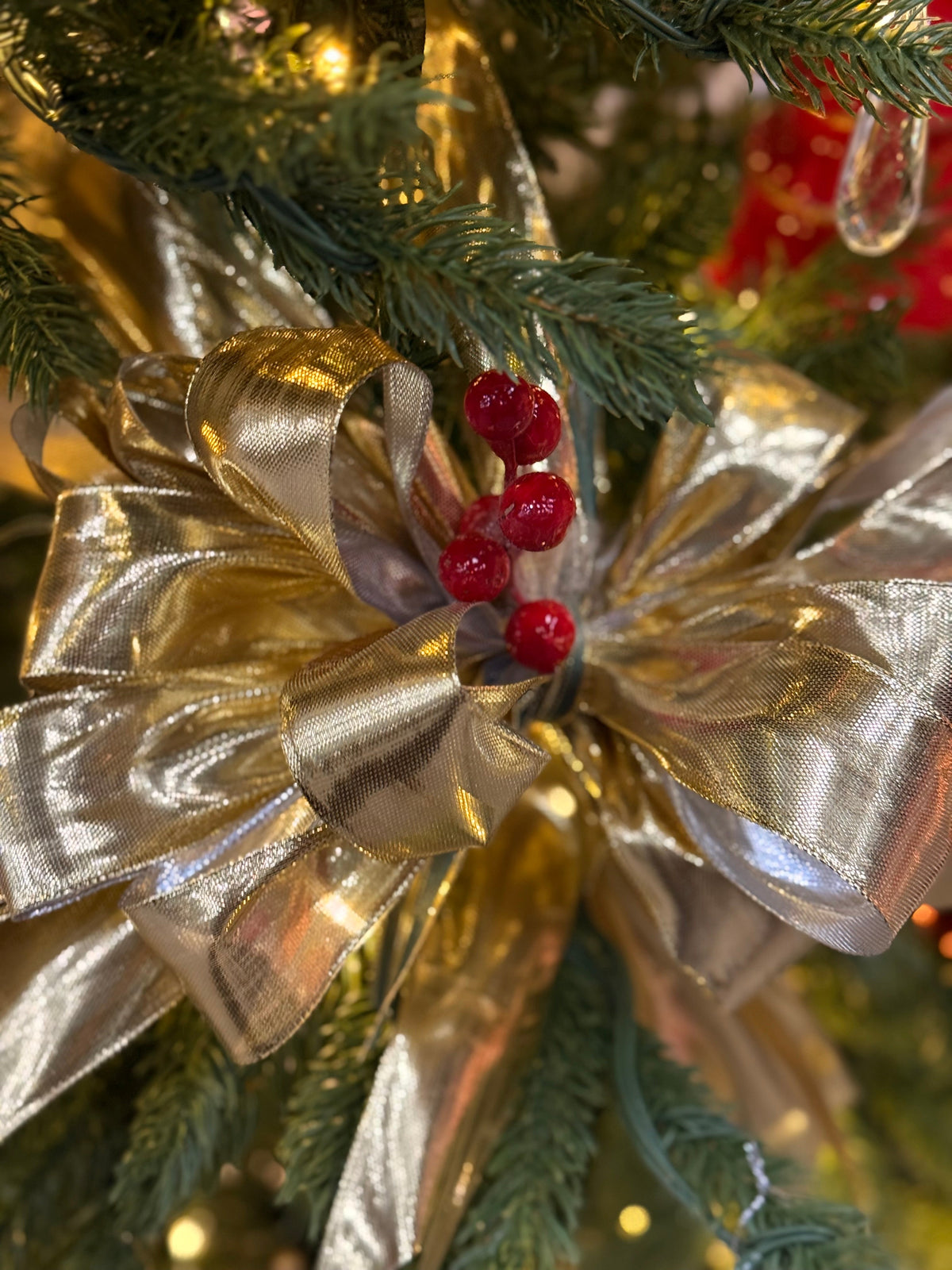 Silver and Gold Holiday Tree Decorating Kit