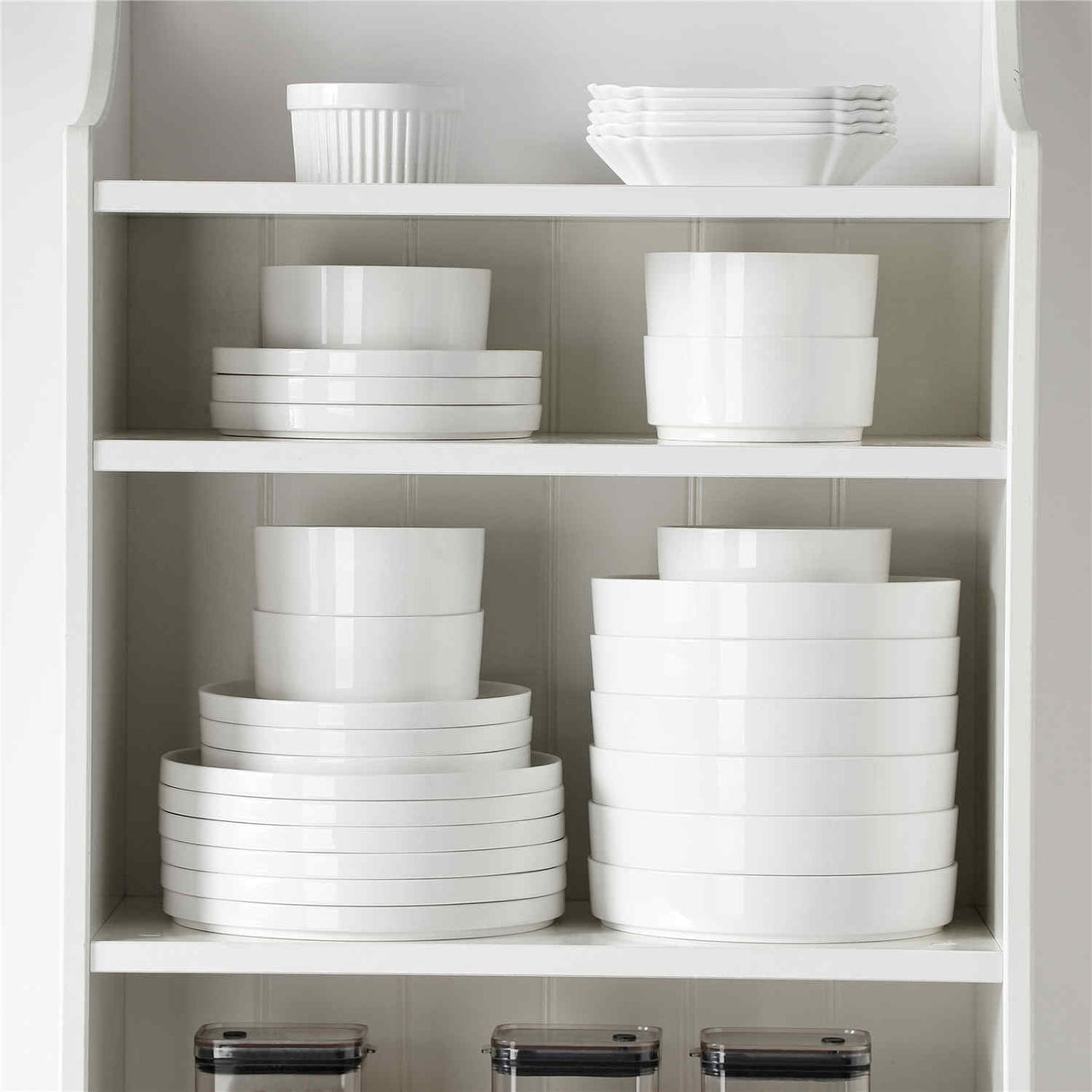 Leah 24 Piece Dinnerware Set for 8